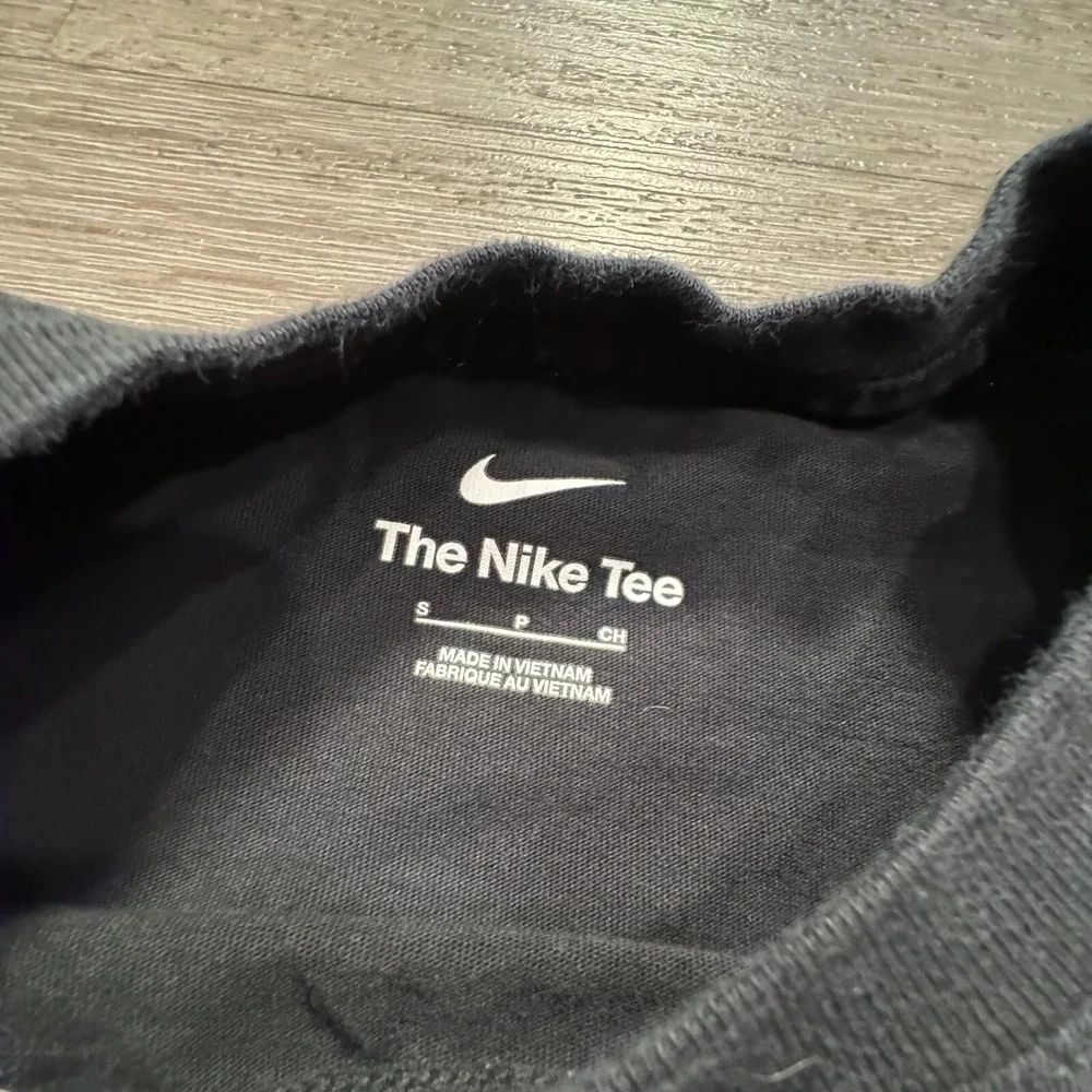 Nike Shirt Mens Small Black Team Sports Basketball Swoosh Graphic Print‎ Logo